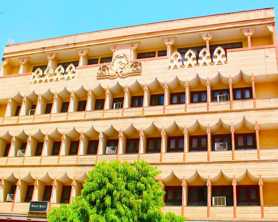 Hotel Goyal Jaipur Exteriör bild