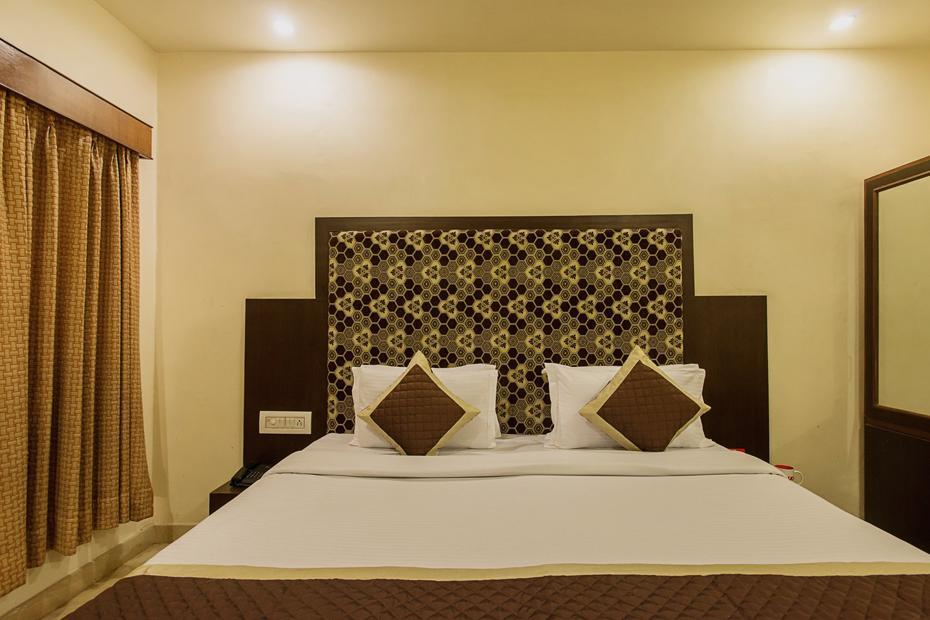 Hotel Goyal Jaipur Exteriör bild